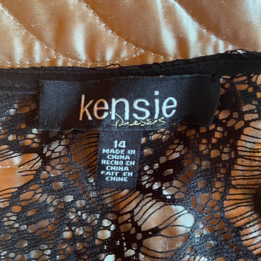 Black lace dress by Kensie Size 14 - Picture 5 of 6
